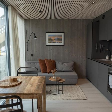 Modern Apartment In Henningsvær Exteriör bild