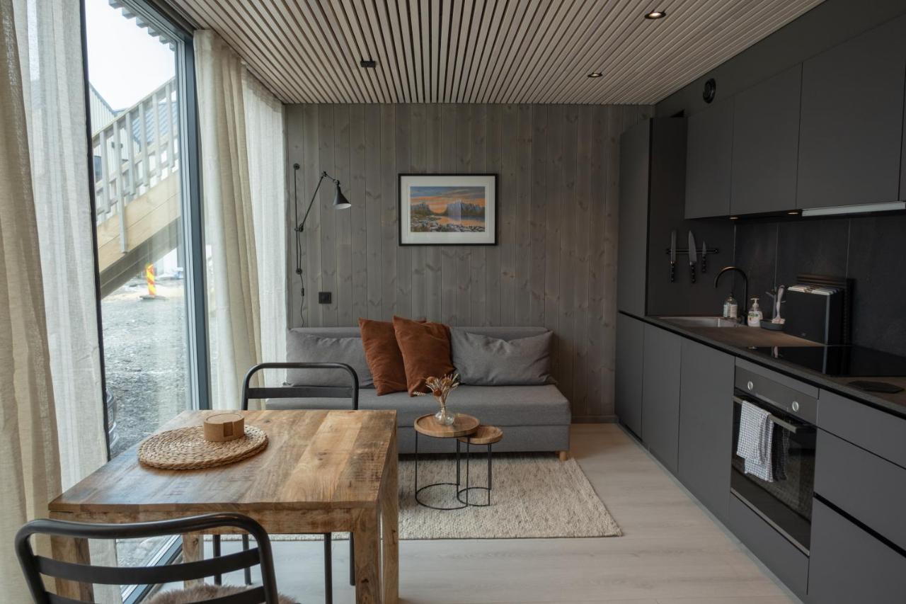 Modern Apartment In Henningsvær Exteriör bild